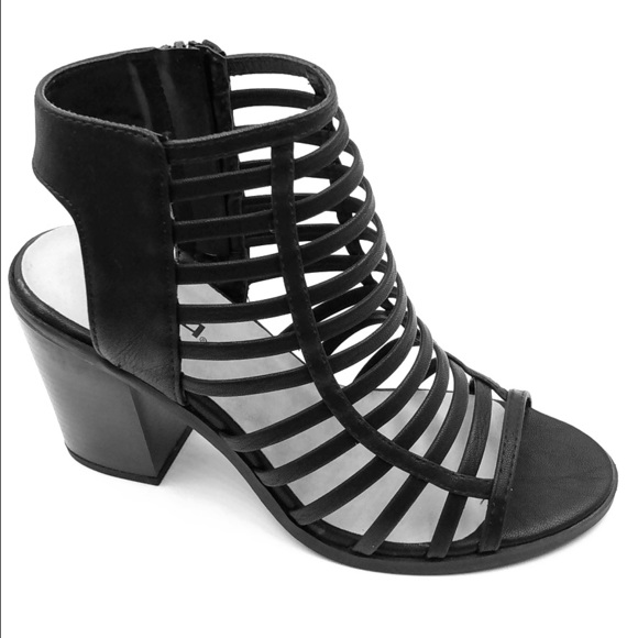 Paisley’s Closet Shoes - NIB Black Caged Block Heels Sz 7